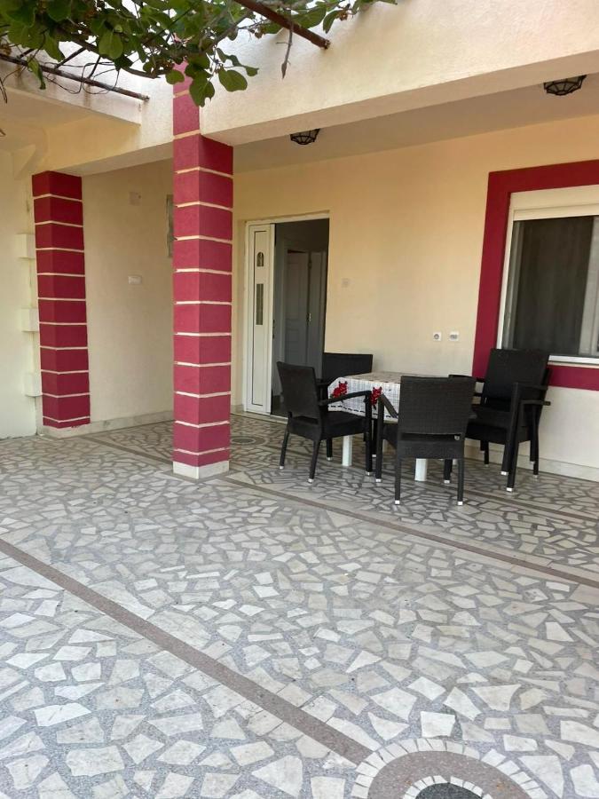 Villa Nilic Бар Екстериор снимка
